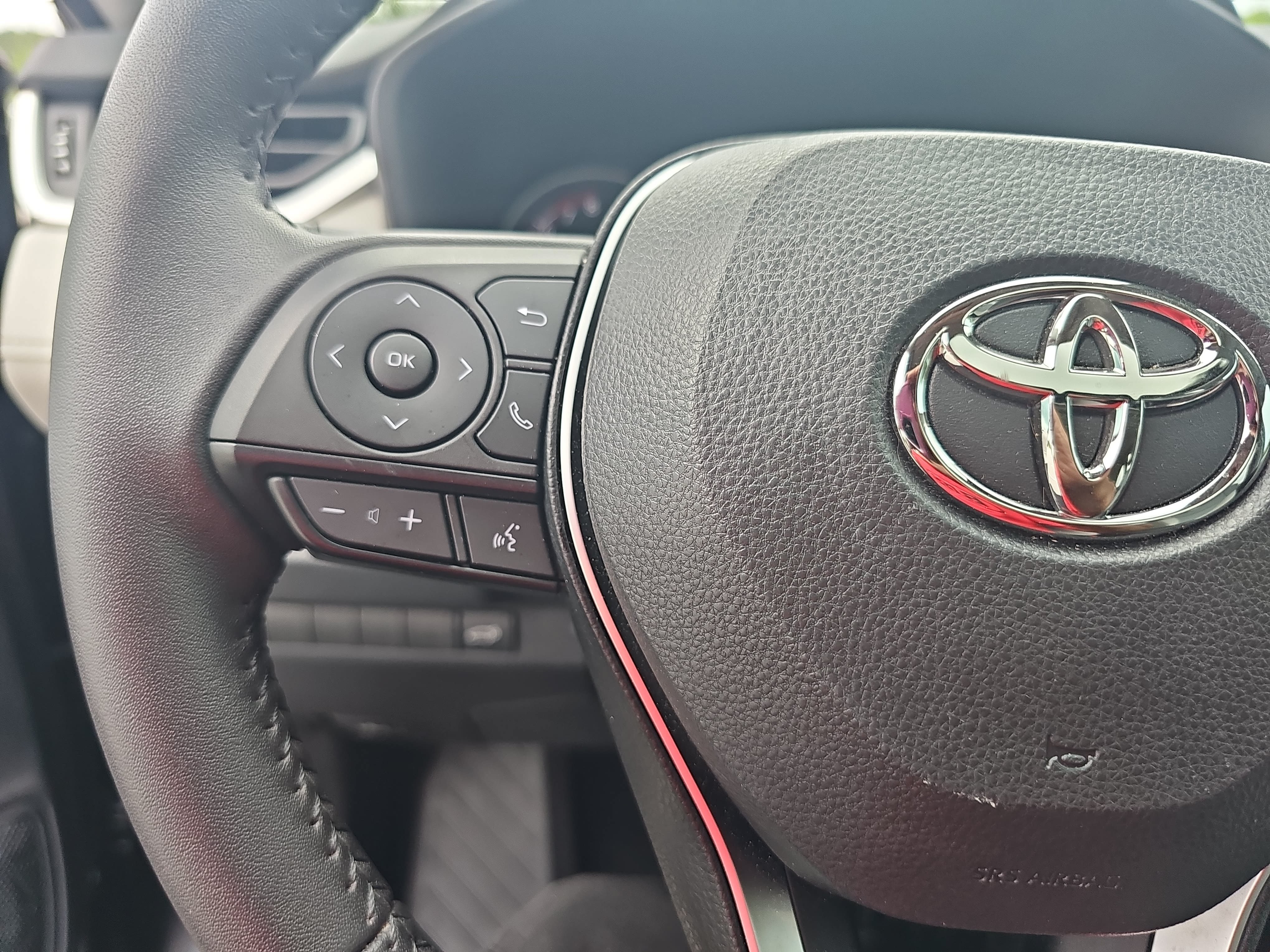 Used 2024 Toyota RAV4 XLE Premium FWD image 17