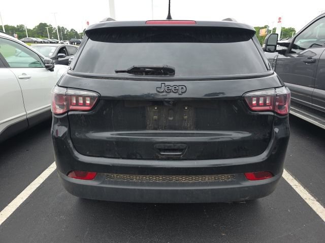 Used 2021 Jeep Compass Latitude FWD image 5