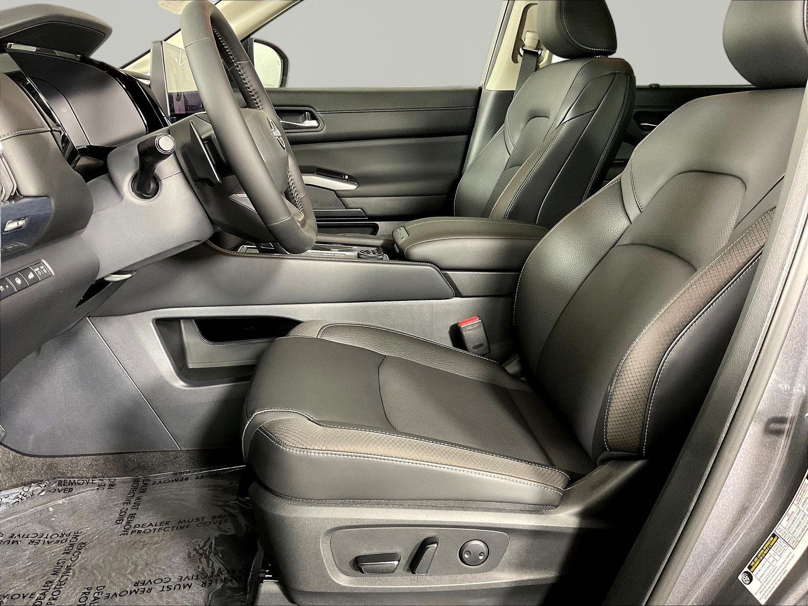 New 2026 Nissan Pathfinder SL w/ SL Premium Package AWD/4WD image 17