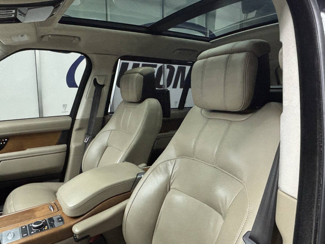 Used 2019 Land Rover Range Rover Long Wheelbase Autobiography AWD/4WD image 22