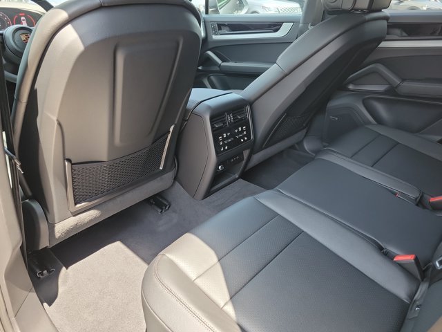 New 2026 Porsche Cayenne AWD/4WD image 20