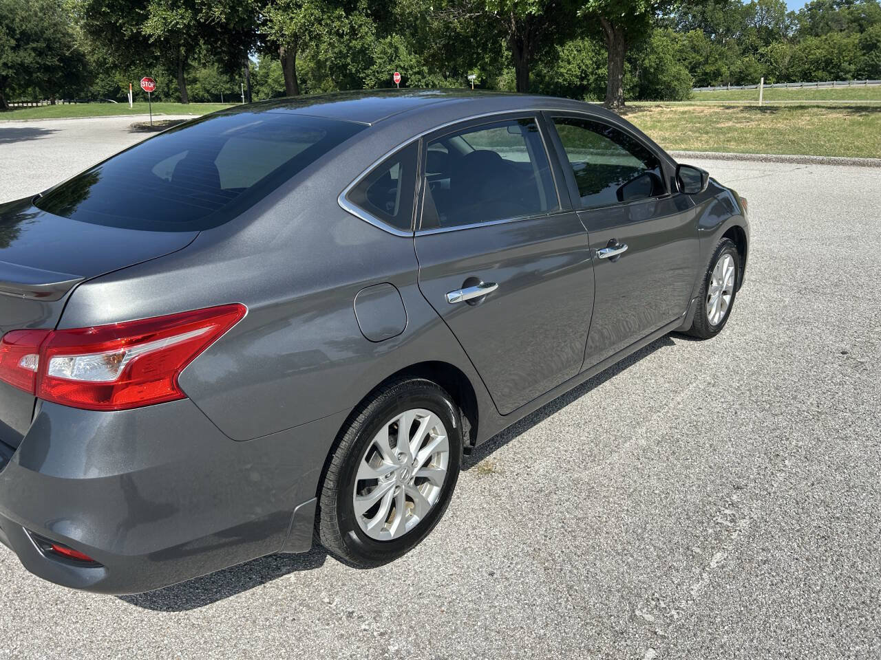 Used 2019 Nissan Sentra S w/ Appearance Package FWD image 14