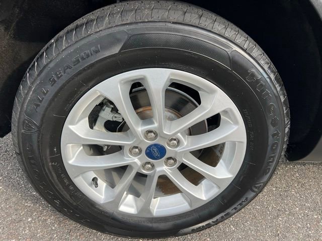 Used 2022 Ford Escape SE image 12