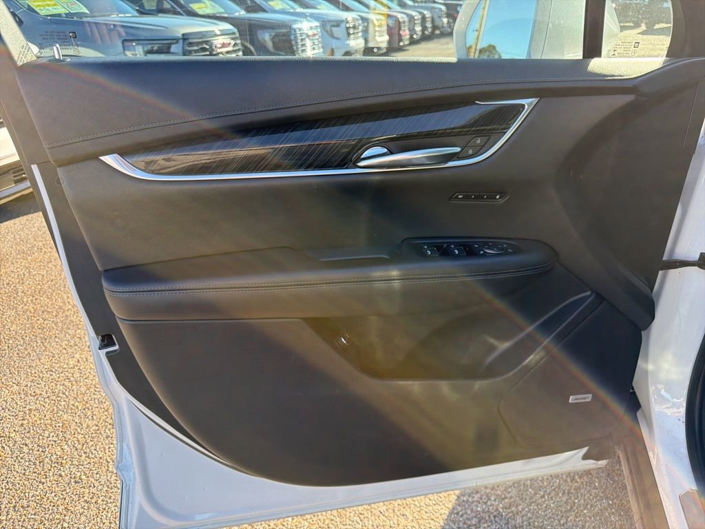 Used 2020 Cadillac XT6 Premium Luxury image 18