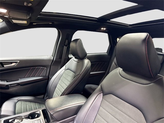 Used 2022 Ford Edge ST-Line image 22