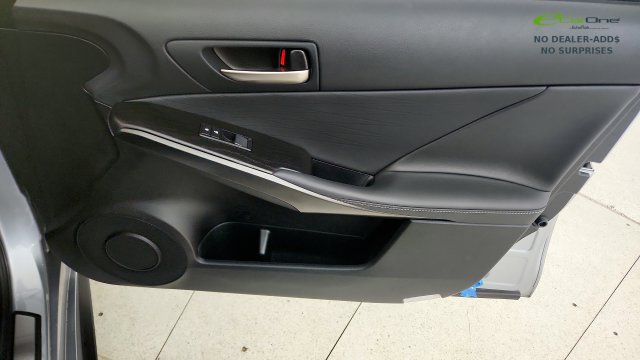 Used 2023 Lexus IS 300 w/ Premium Package RWD image 40