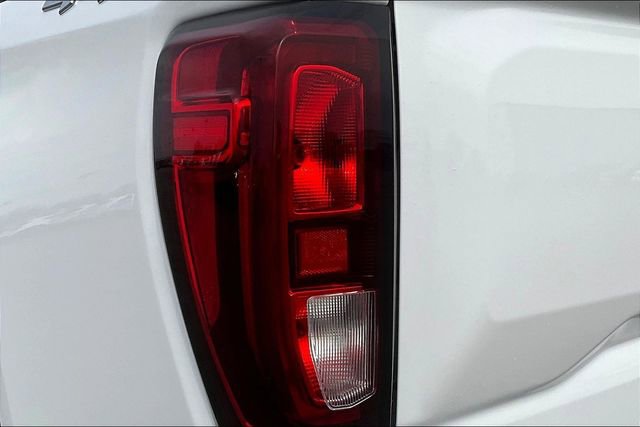 Used 2023 GMC Sierra 1500 Elevation image 23