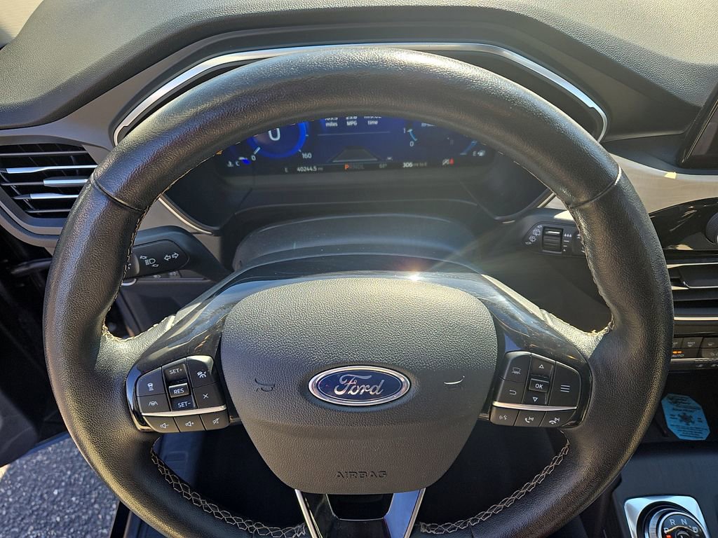 Used 2022 Ford Escape Titanium w/ Titanium Elite Package image 20