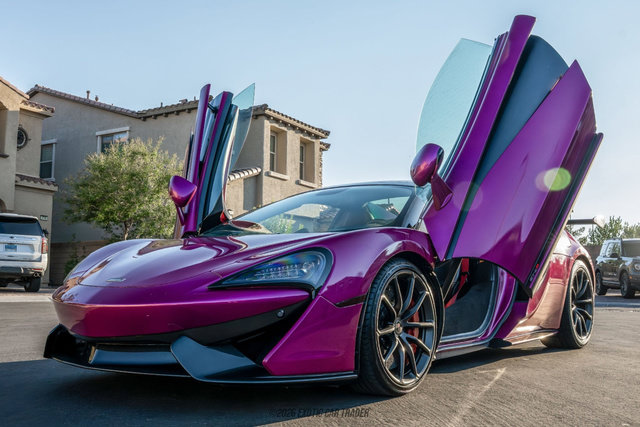 Used 2018 McLaren 570S Spider RWD image 24