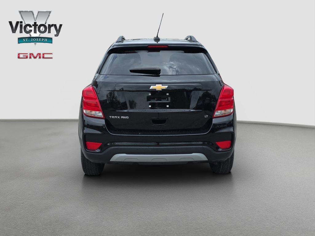 Used 2019 Chevrolet Trax LT w/ LT Convenience Package AWD/4WD image 16