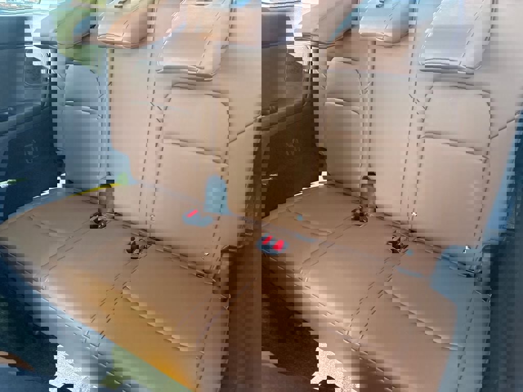 New 2026 Nissan Pathfinder Platinum image 12