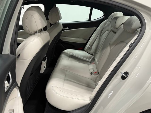 Used 2025 Genesis G70 2.5T image 33