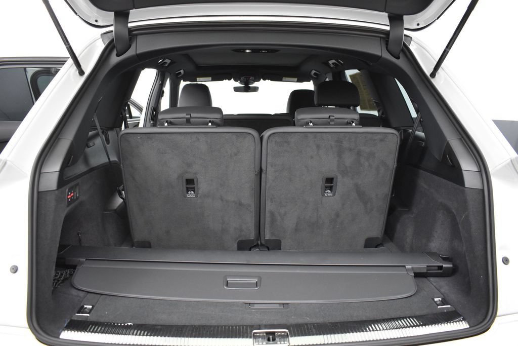 Used 2025 Audi Q7 3.0T Premium w/ Convenience Package AWD/4WD image 22