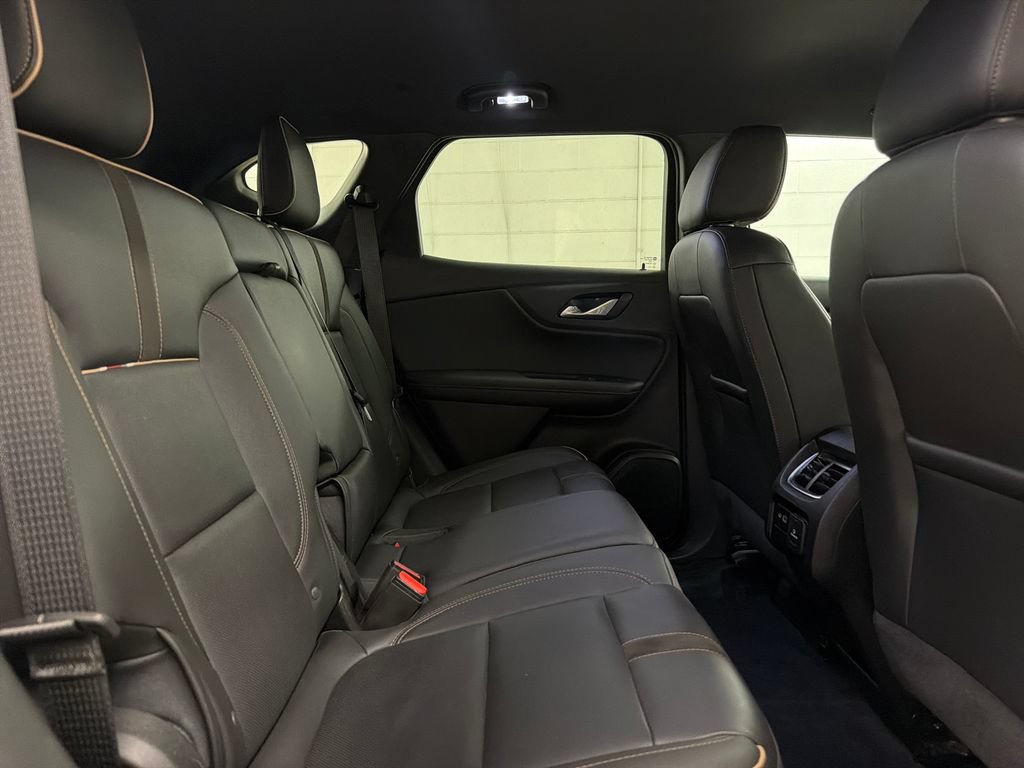 Used 2019 Chevrolet Blazer Premier w/ Driver Confidence II Package AWD/4WD image 29