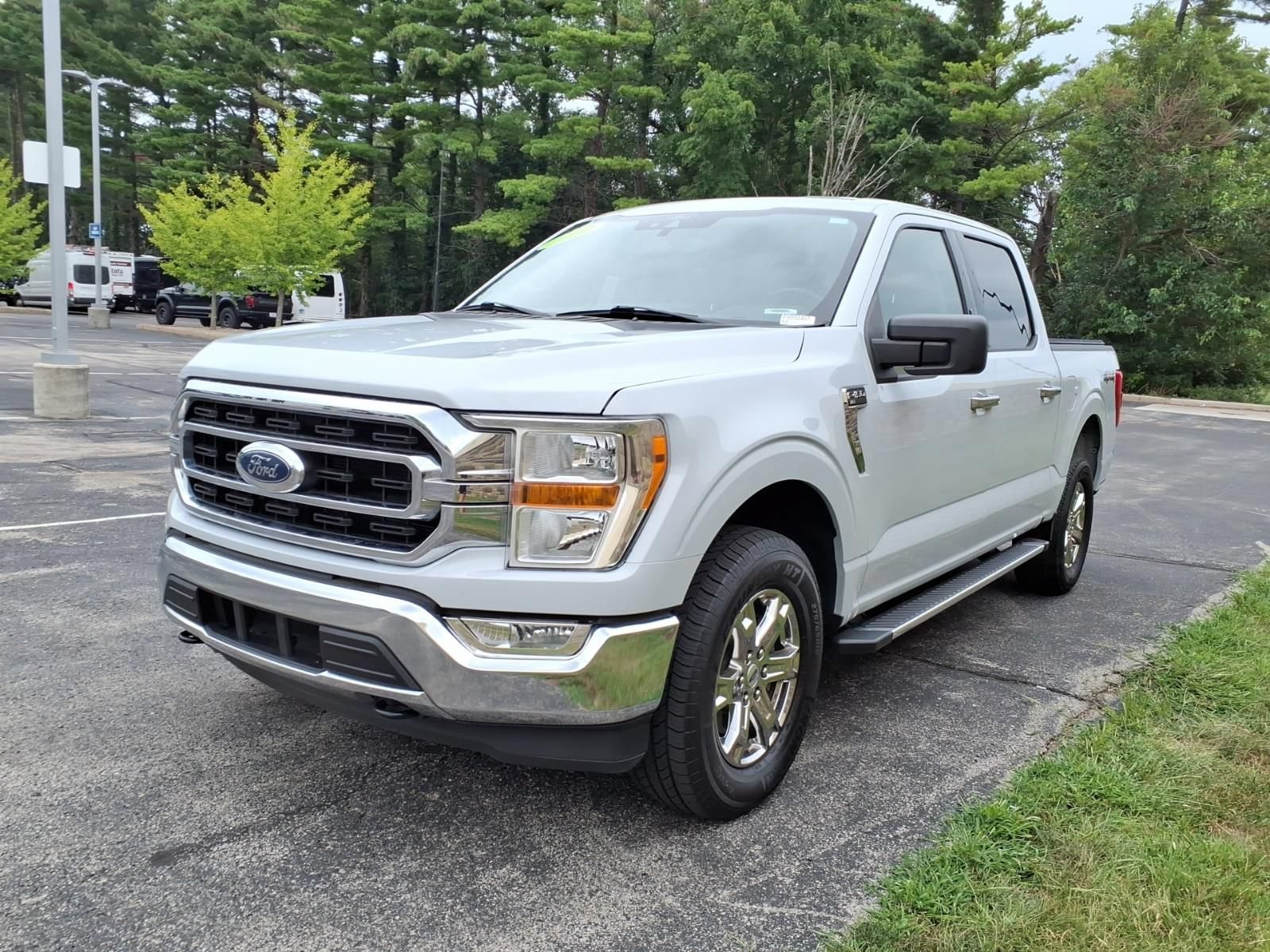 Used 2022 Ford F150 XLT w/ Equipment Group 301A Mid AWD/4WD image 4