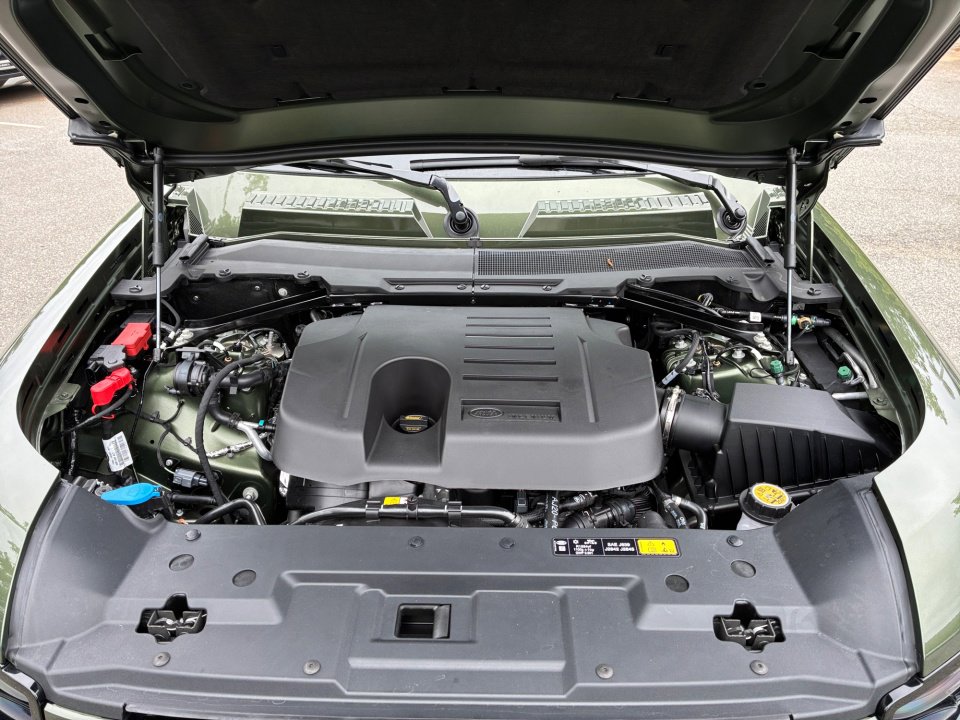 New 2026 Land Rover Defender 130 S AWD/4WD image 16