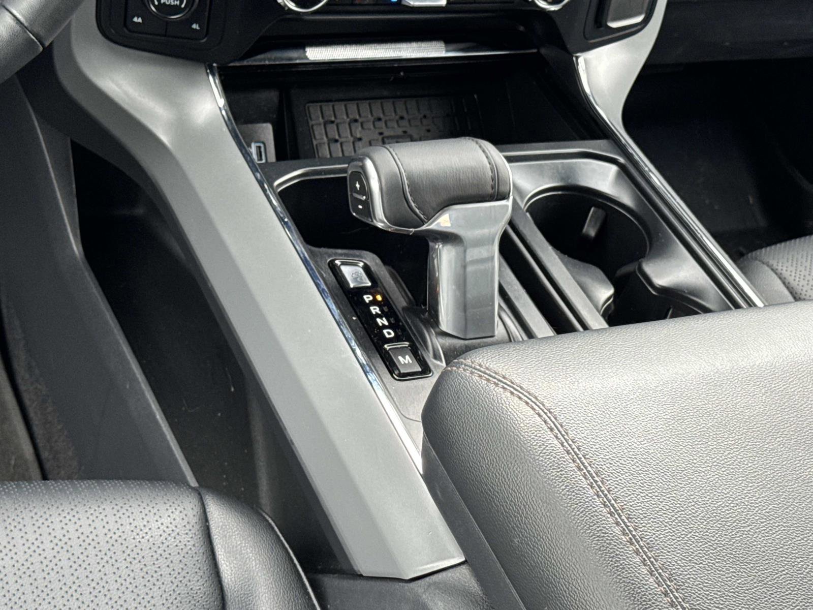 Used 2024 Ford F150 Lariat w/ Equipment Group 502A High image 5