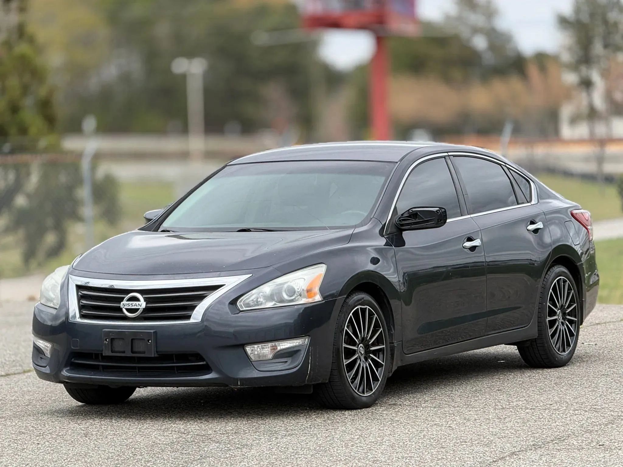 Used 2013 Nissan Altima 2.5 S FWD image 6