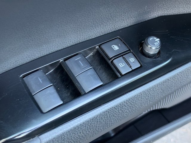 Used 2025 Toyota Camry LE FWD image 15