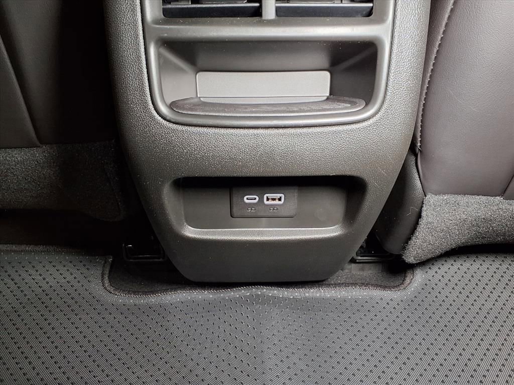 New 2026 Cadillac XT5 Premium Luxury image 13