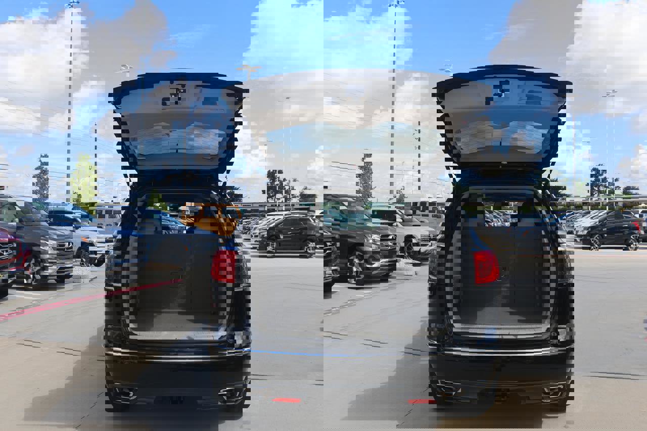 Used 2017 Buick Enclave Premium w/ Experience Buick Package image 6