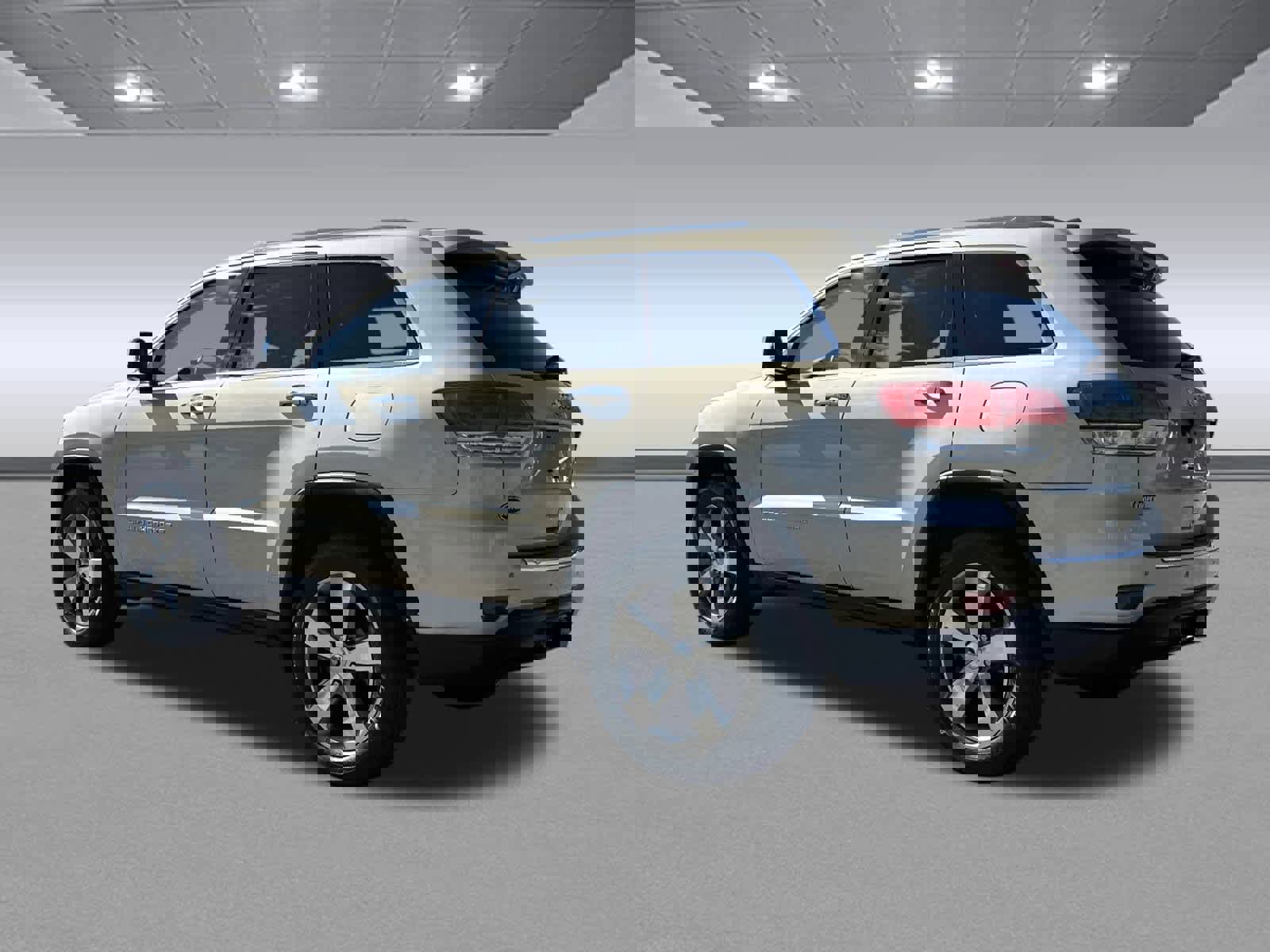 Used 2015 Jeep Grand Cherokee Limited w/ Trailer Tow Group IV image 5