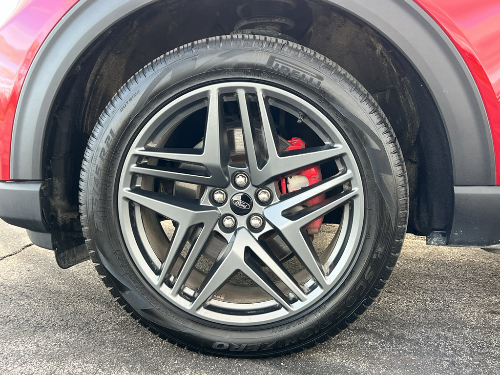 Used 2025 Ford Explorer ST-Line w/ ST-Line Street Pack image 9