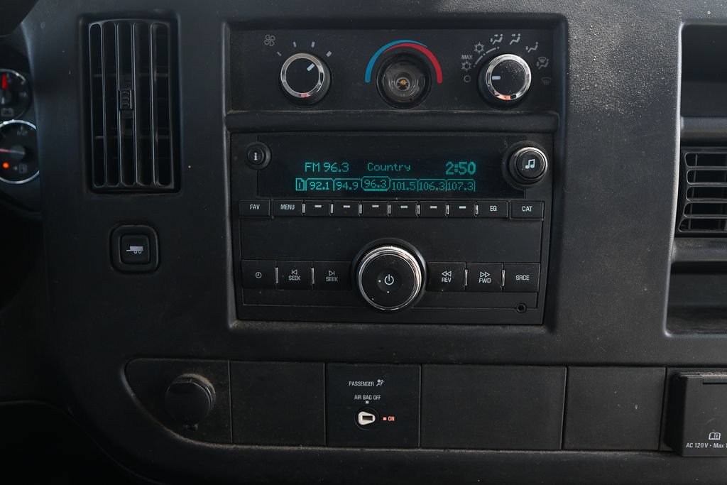 Used 2016 GMC Savana 3500 RWD image 25
