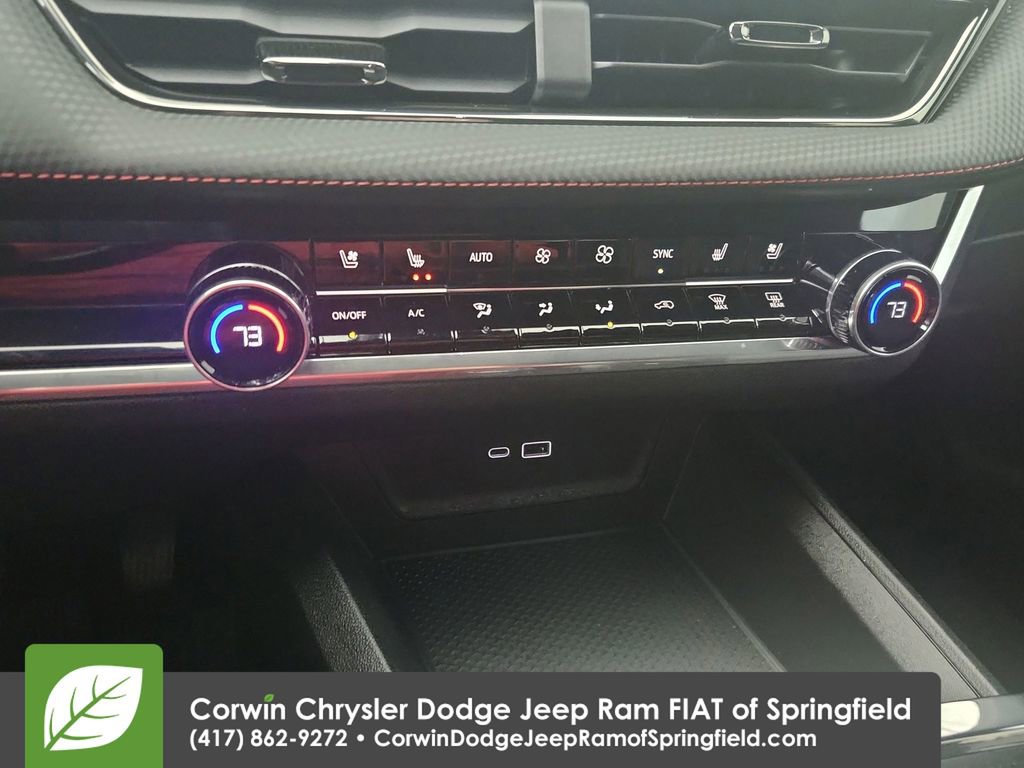 Used 2025 Chevrolet Equinox RS w/ Convenience Package III image 26