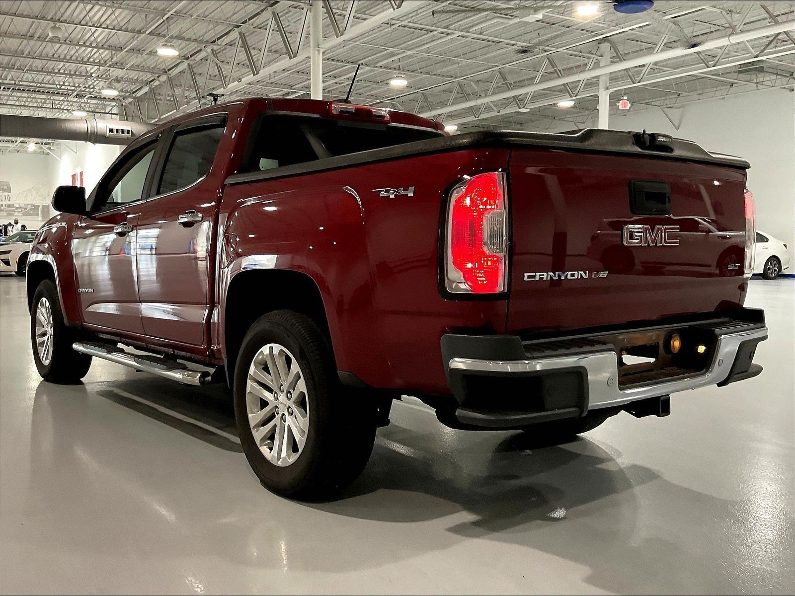 Used 2019 GMC Canyon SLT w/ Trailering Package AWD/4WD image 3