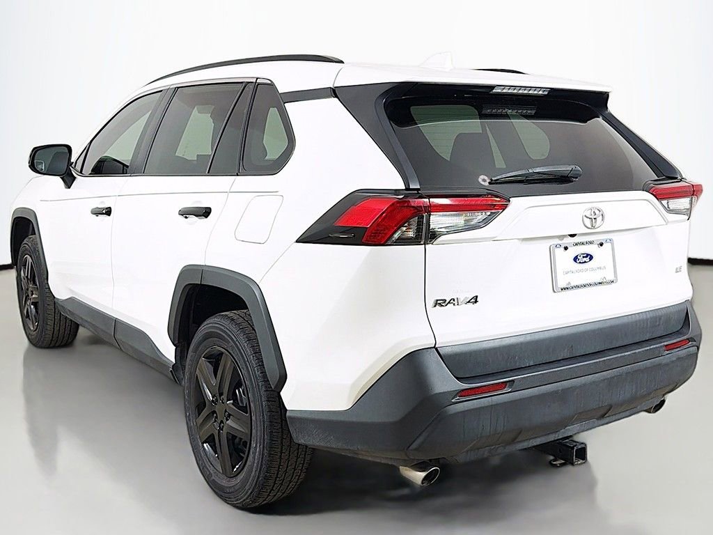 Used 2020 Toyota RAV4 LE image 6