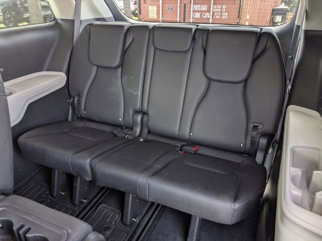Used 2024 Kia Carnival SX FWD image 18
