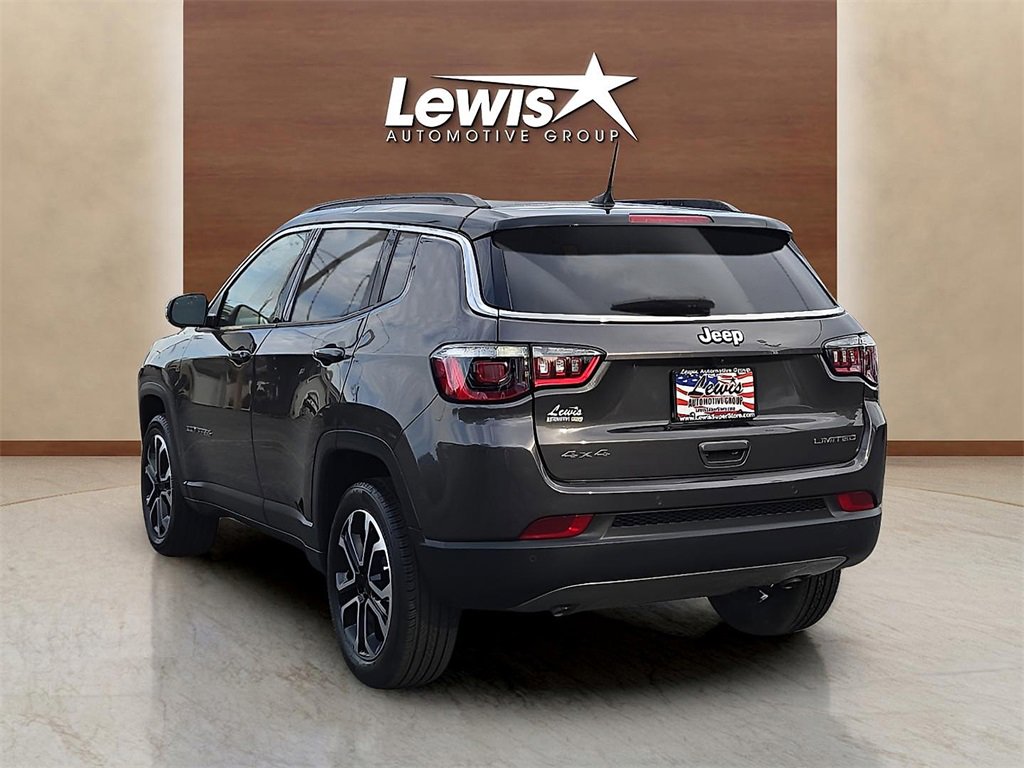 Used 2024 Jeep Compass Limited w/ Sun and Sound Group image 4