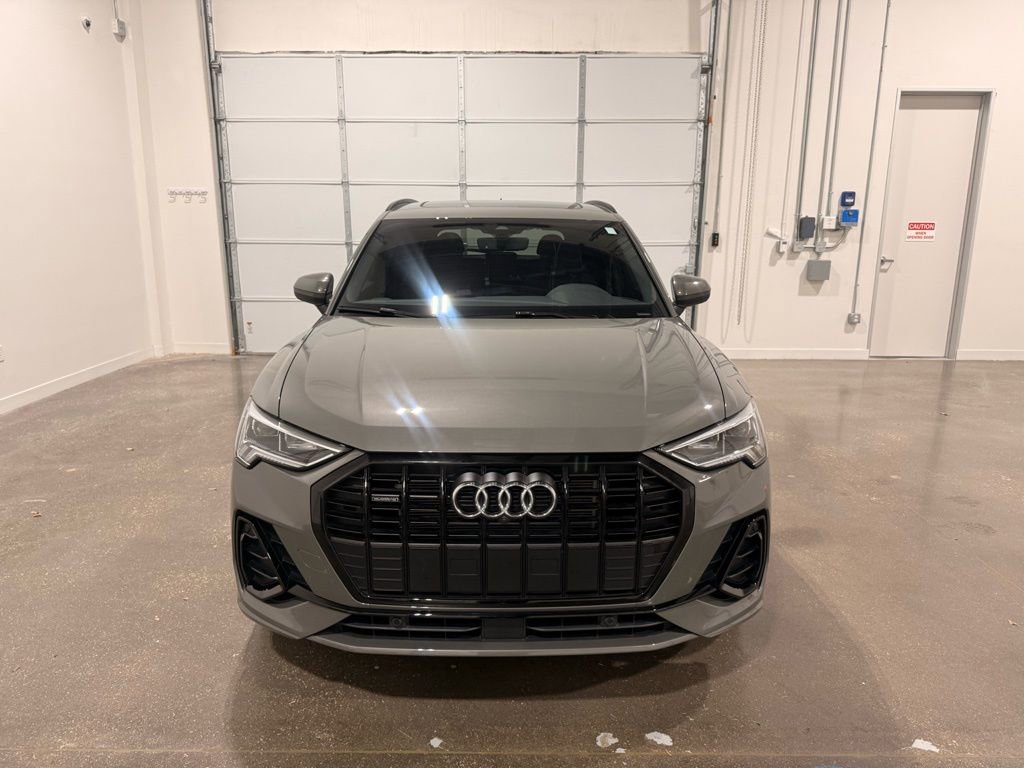 Used 2024 Audi Q3 2.0T Premium Plus image 2