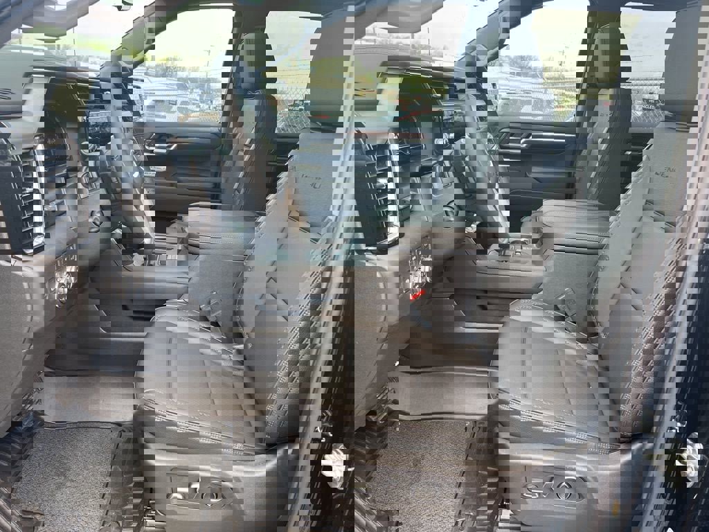 New 2025 GMC Sierra 1500 Denali w/ Denali Reserve Package image 2