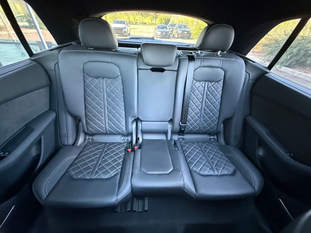 Used 2022 Audi SQ8 Prestige w/ Prestige Package image 58