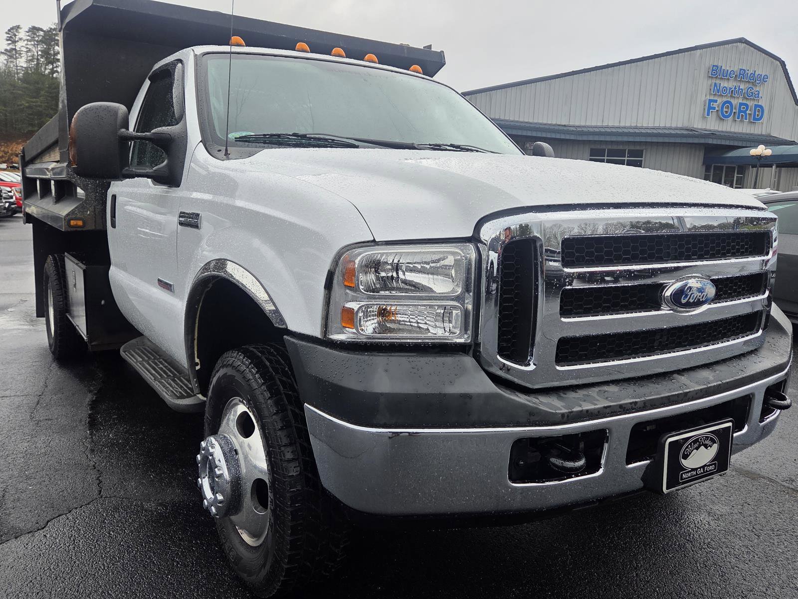 Used 2006 Ford F350 XL image 4