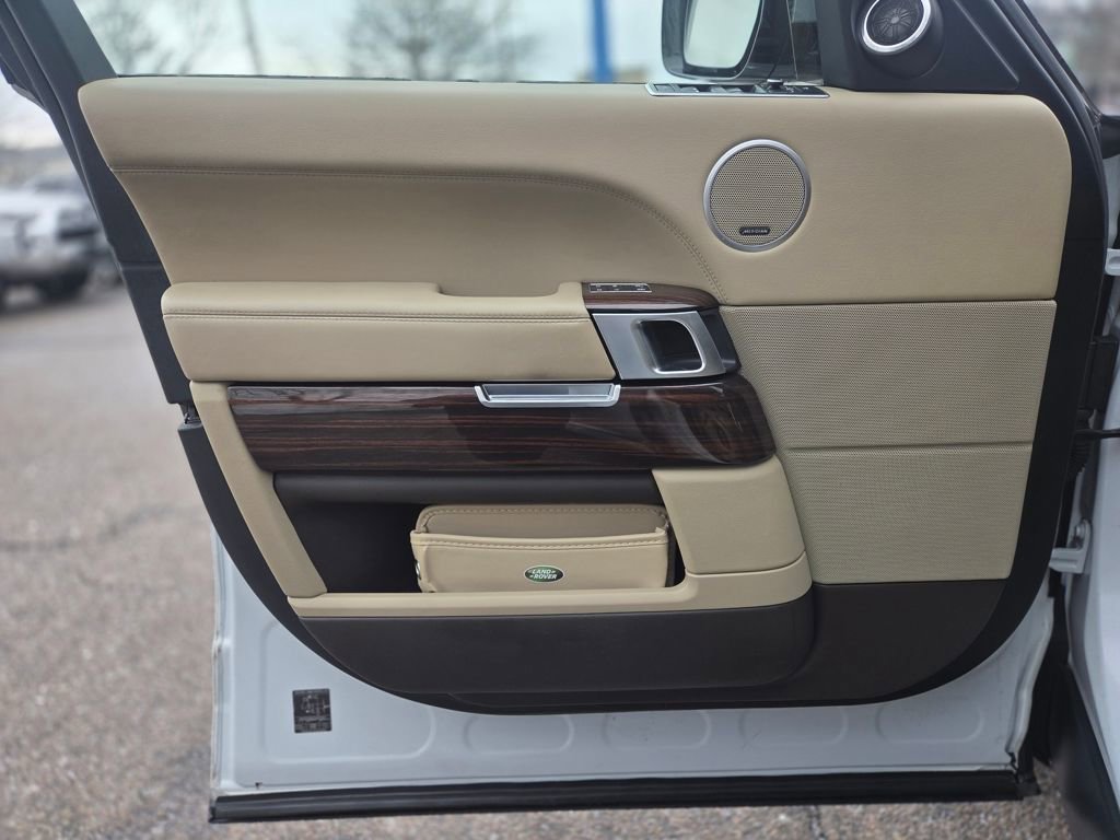 Used 2017 Land Rover Range Rover Supercharged image 13