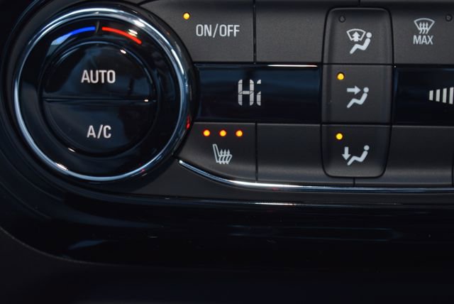 New 2026 Chevrolet Trax LT w/ LT Convenience Package image 28