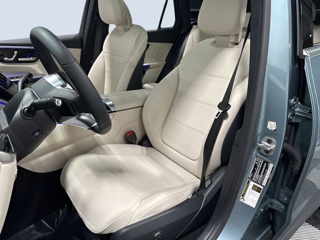 Certified 2025 Mercedes-Benz GLC 350e Silver image 31