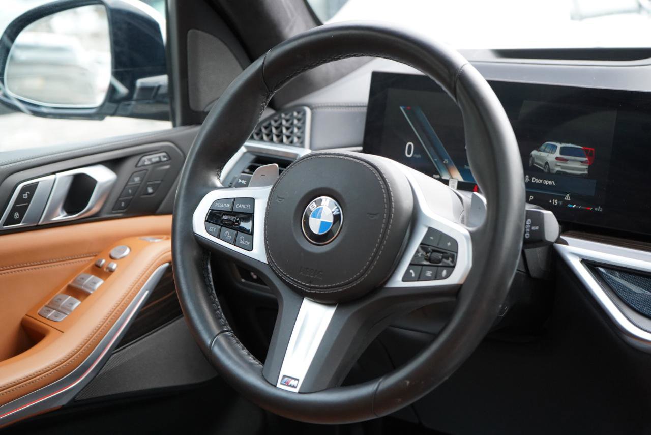 Used 2025 BMW X7 xDrive40i w/ M Sport Package image 85