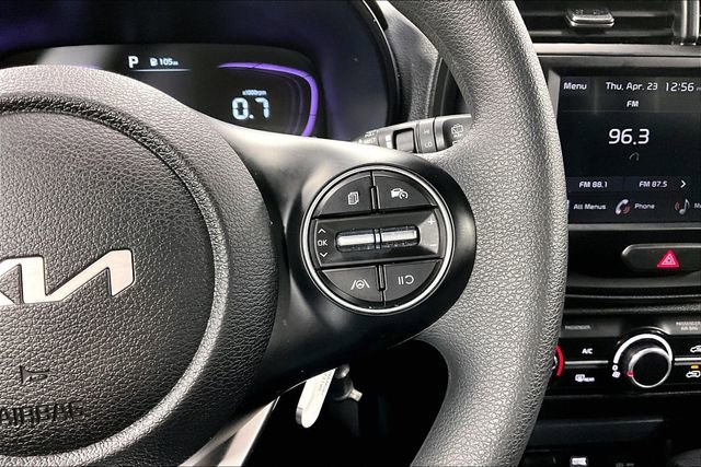 Used 2025 Kia Soul LX w/ LX Technology Package FWD image 12