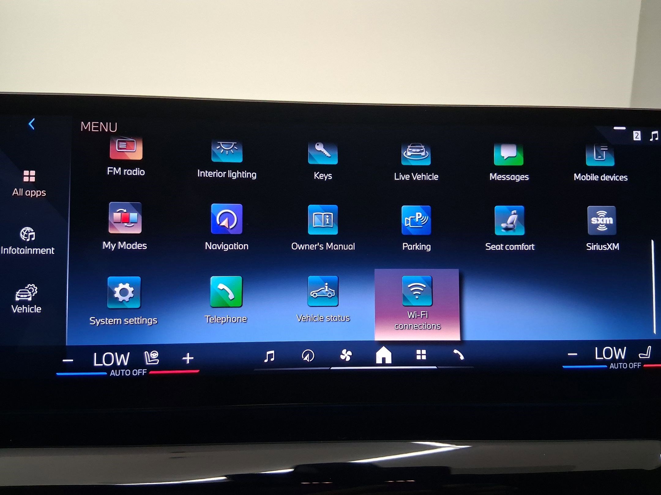 Certified 2024 BMW i5 eDrive40i RWD image 26