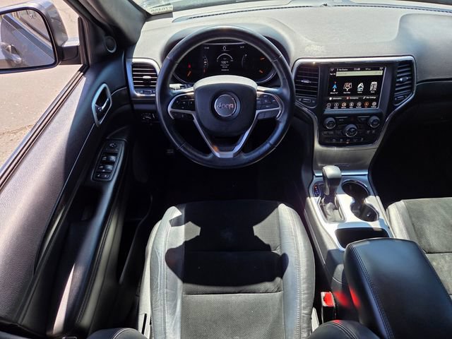 Used 2018 Jeep Grand Cherokee Altitude AWD/4WD image 13