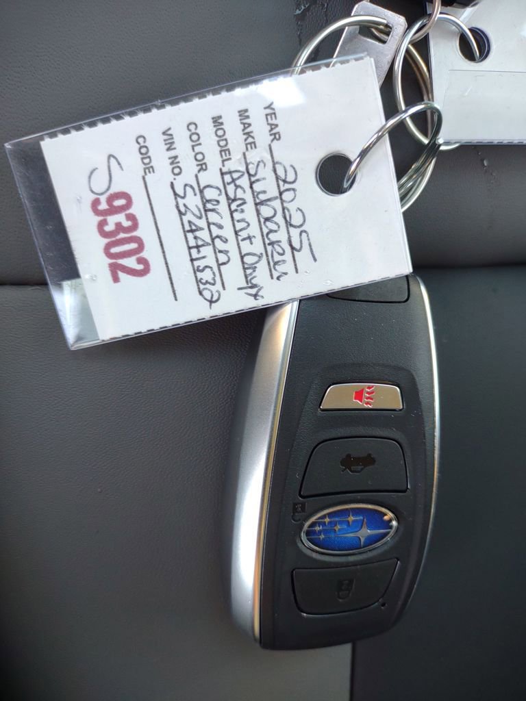 New 2025 Subaru Ascent Onyx Edition image 30