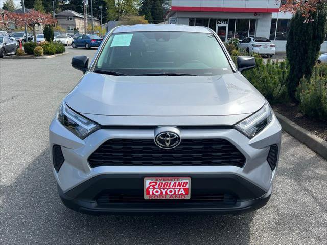 Certified 2025 Toyota RAV4 LE AWD/4WD image 5