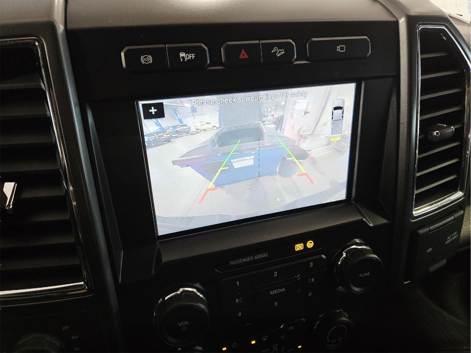 Used 2017 Ford F250 XLT w/ XLT Premium Package image 19