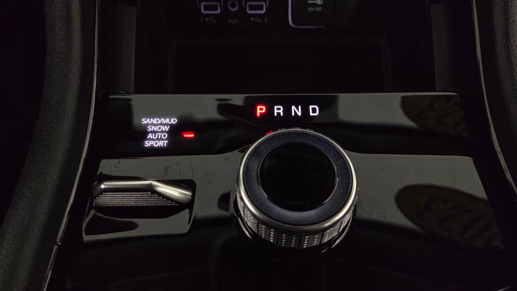 Used 2023 Jeep Grand Cherokee Limited w/ Luxury Tech Group II image 28