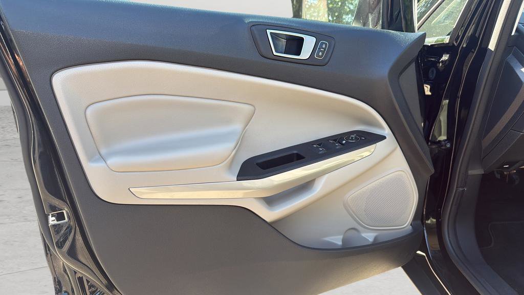 Used 2021 Ford EcoSport Titanium FWD image 11