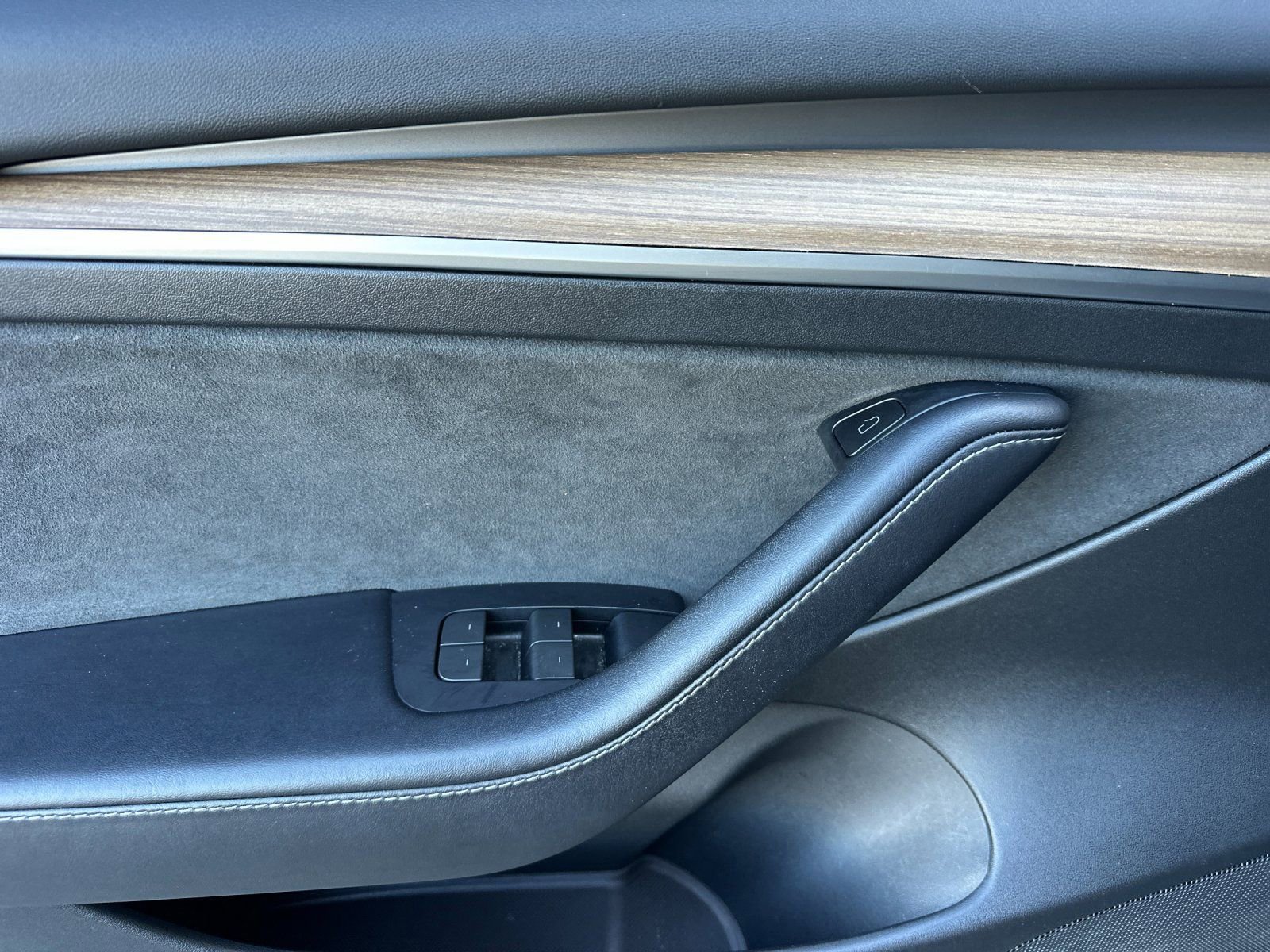 Used 2023 Tesla Model 3 Standard Range RWD image 10